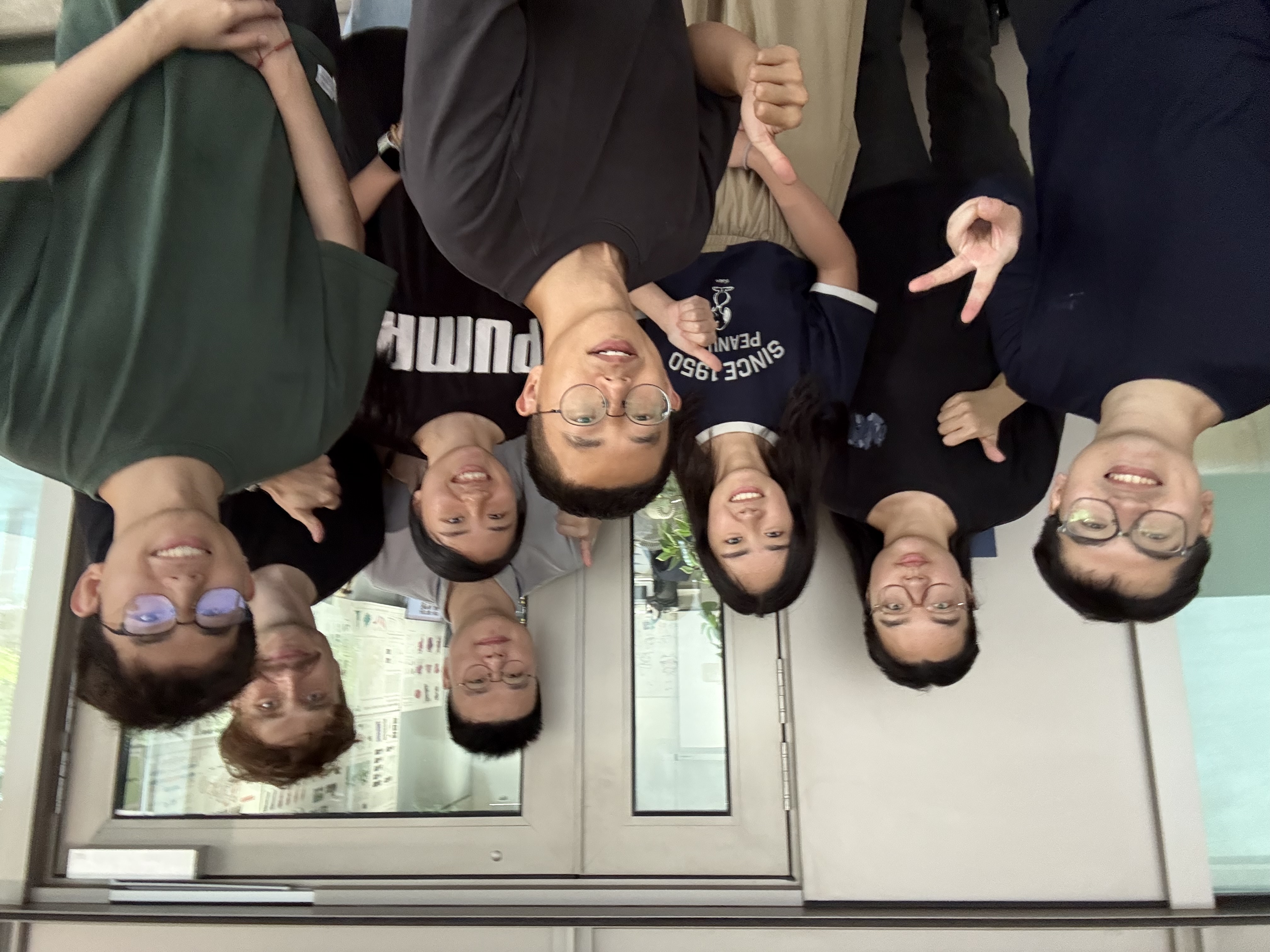 Left to right: Sijie, Kun, Jiatong, Zicheng, Weipeng, Jing, Jussi, Youlong