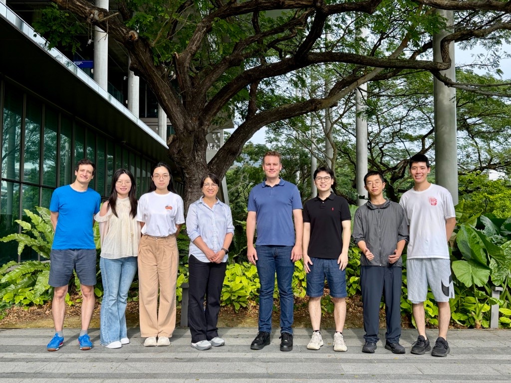 Prof. May Yuan from UT Dallas visited our lab
